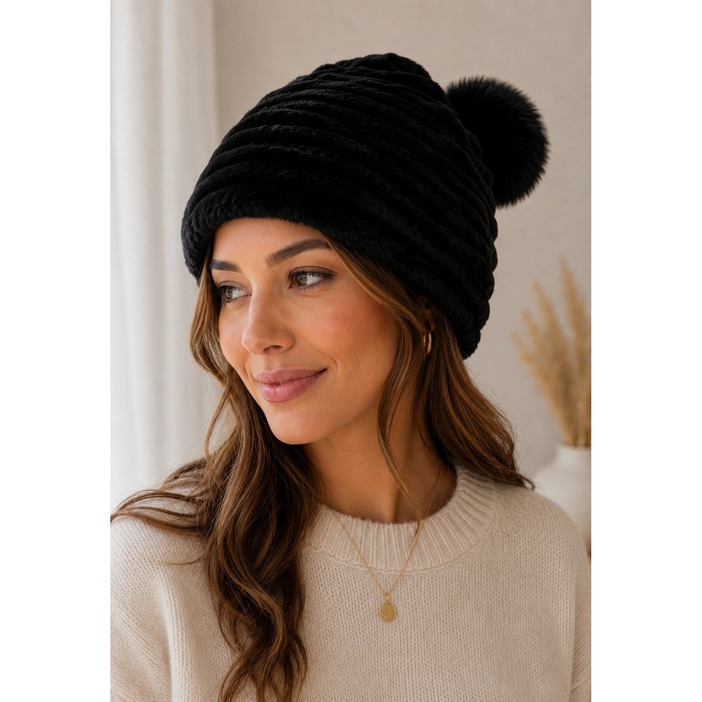 Sprigs Black Pinstripe Faux Fur Beanie Hat with Pom Pom S/M‎ NWT A658660